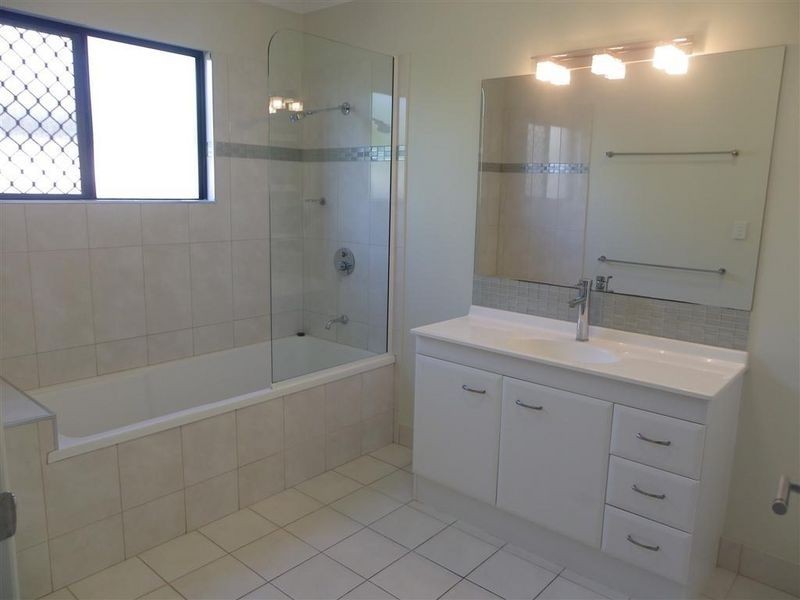 2 Lexington Court, Bowen QLD 4805