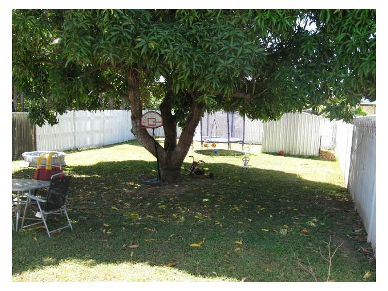 48 Creek Street, Bowen QLD 4805