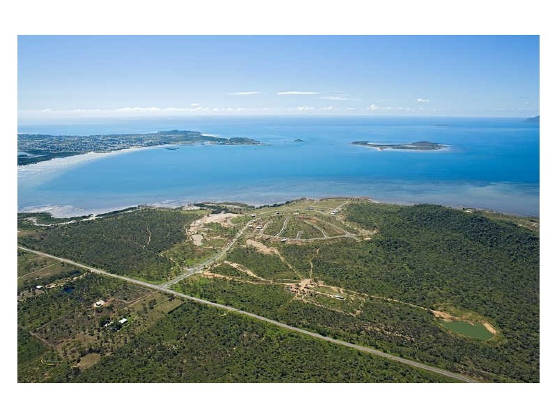 12 Grandview Terrace, Bowen QLD 4805