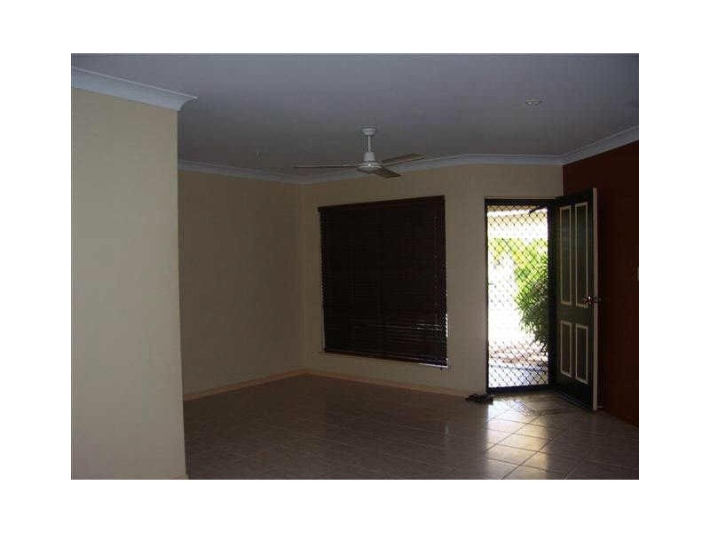 10 Peters Place, Bowen QLD 4805