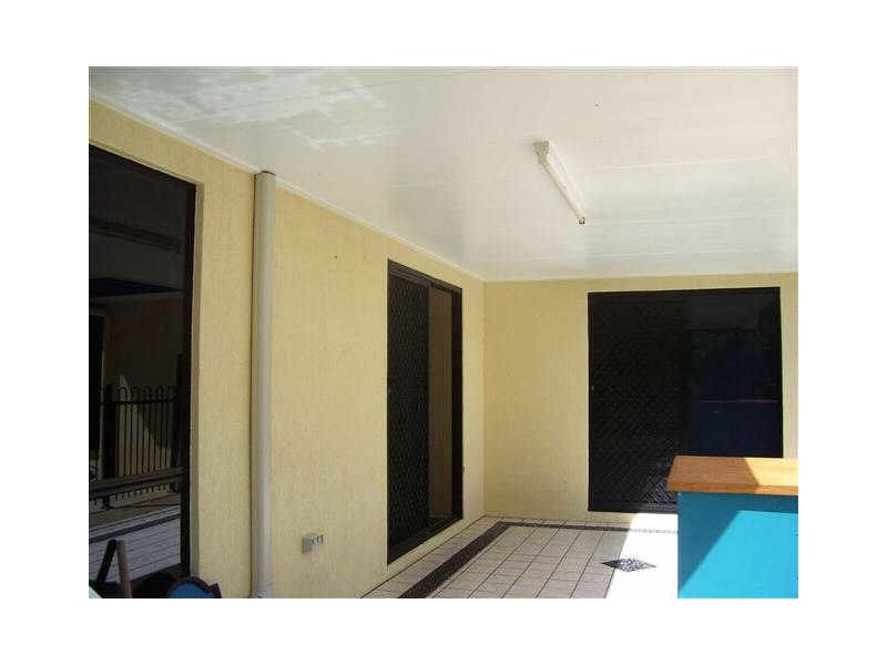 10 Peters Place, Bowen QLD 4805