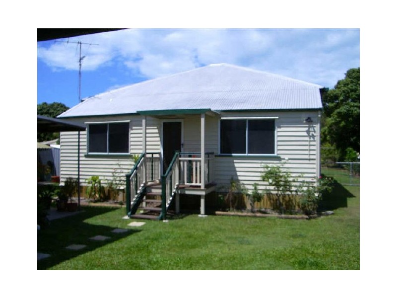 12 Field Street, Bowen QLD 4805