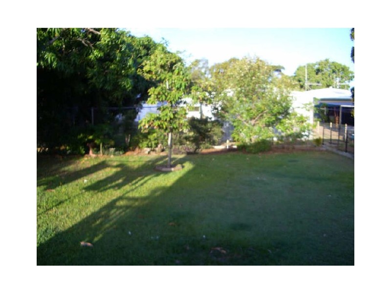 12 Field Street, Bowen QLD 4805