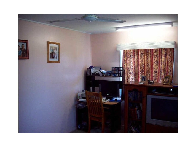 19 Leichhardt Street, Bowen QLD 4805