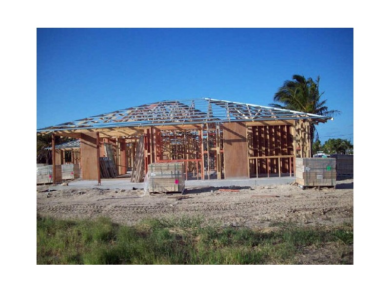 Villa 2/2 Summer Place, Bowen QLD 4805