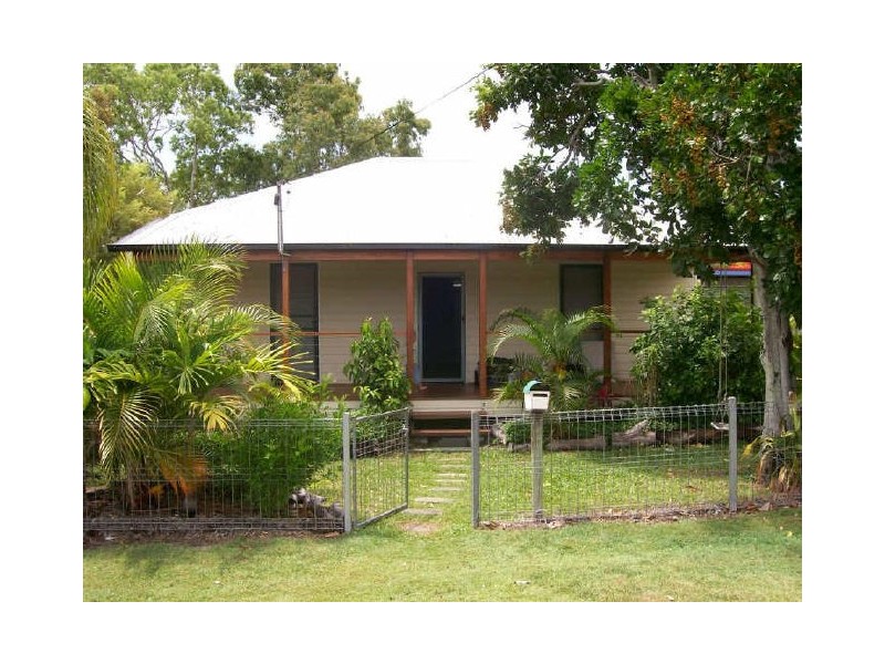 15 Kennedy Street, Bowen QLD 4805