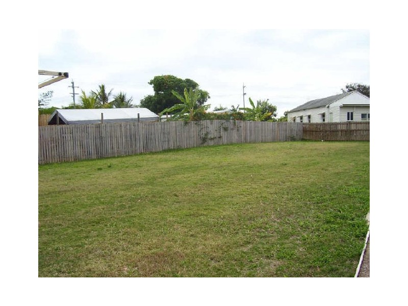 66 Tracey Street, Bowen QLD 4805