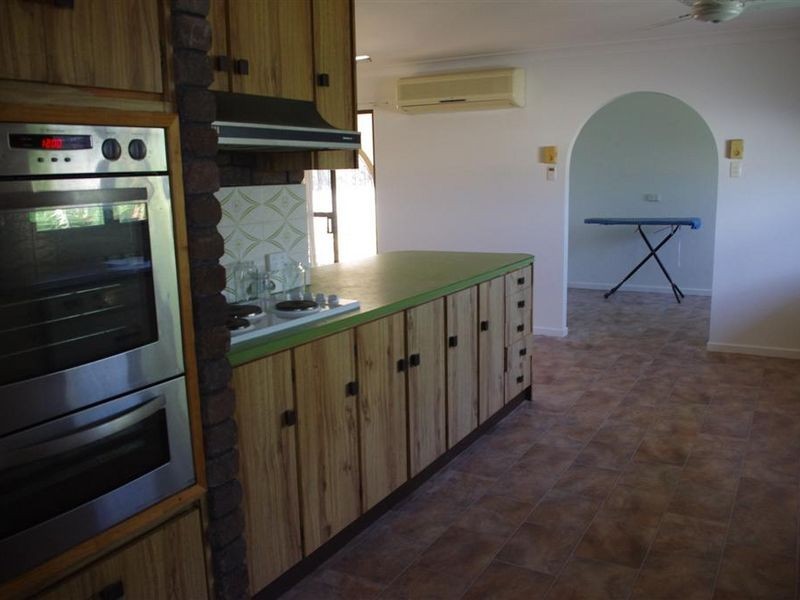 76A Poole Street, Bowen QLD 4805