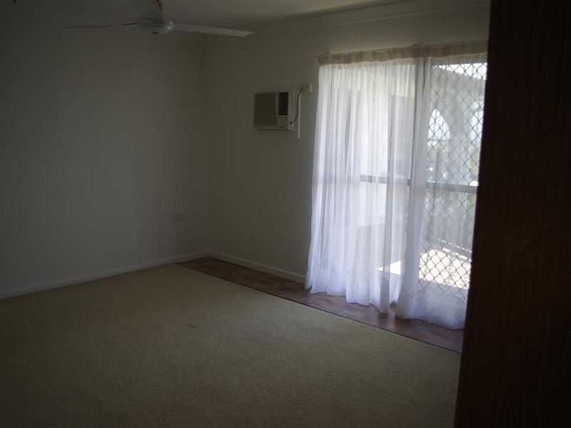 76A Poole Street, Bowen QLD 4805