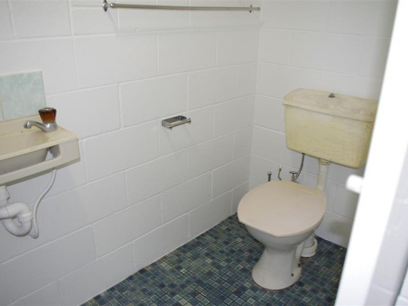 76A Poole Street, Bowen QLD 4805