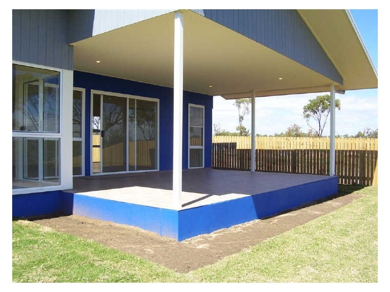 7 Sunshine Court, Bowen QLD 4805