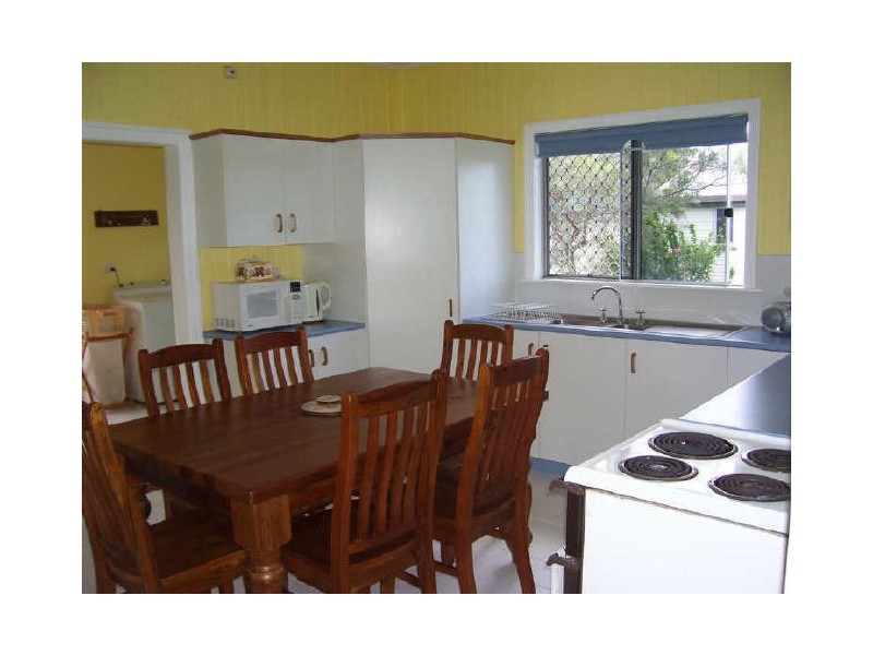 9 Darwen Street, Bowen QLD 4805