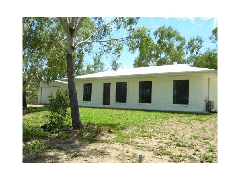 9 Crofton Street, Bowen QLD 4805