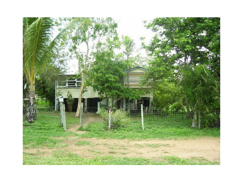 11 Kennedy Street, Bowen QLD 4805