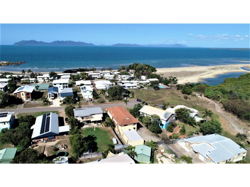 16 Avicennia Street, Bowen QLD 4805