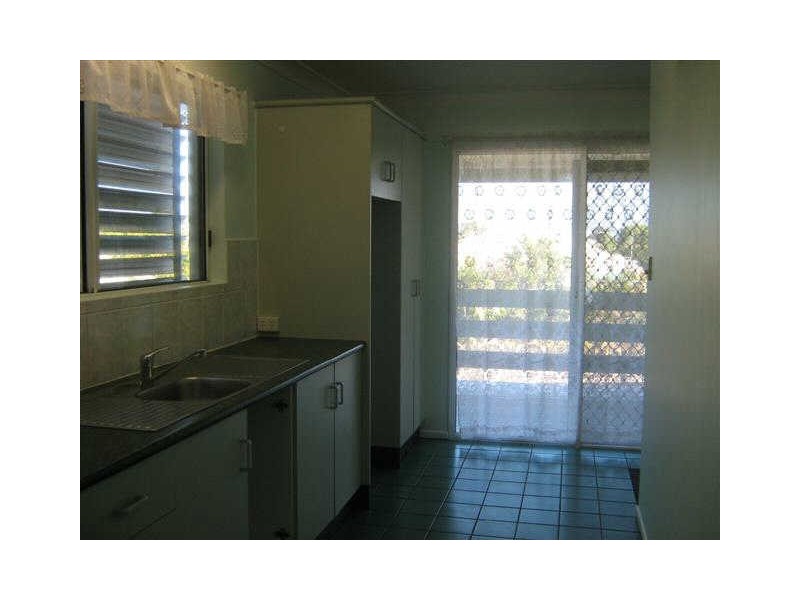 10A Mitchell Street, Bowen QLD 4805