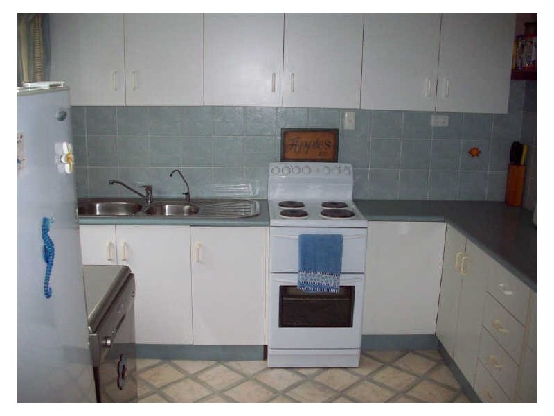 28 Tracey Street, Bowen QLD 4805