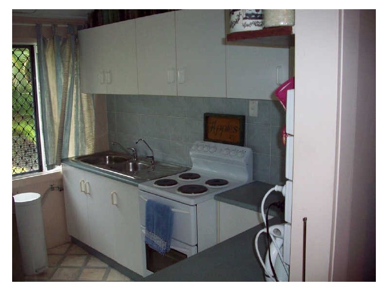 28 Tracey Street, Bowen QLD 4805