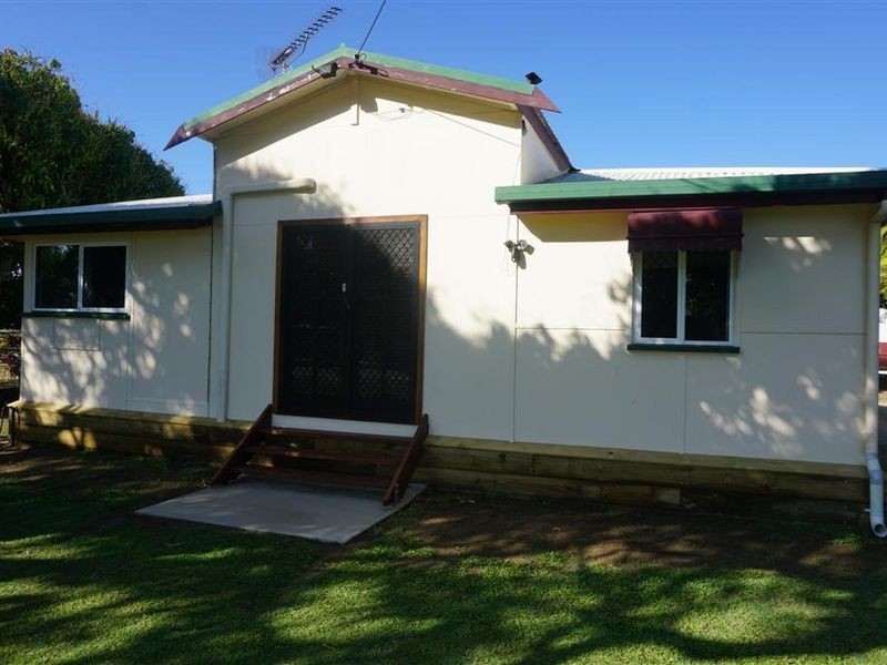 28 Tracey Street, Bowen QLD 4805