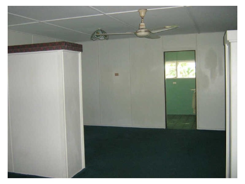 10 Rosshall Street, Bowen QLD 4805