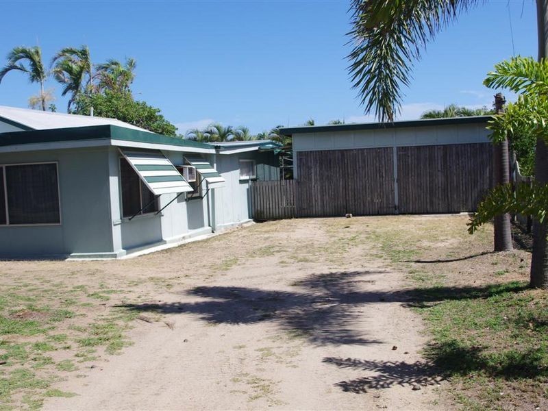10 Rosshall Street, Bowen QLD 4805