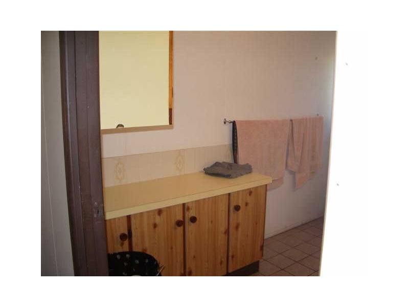 1/10 Sinclair Street, Bowen QLD 4805