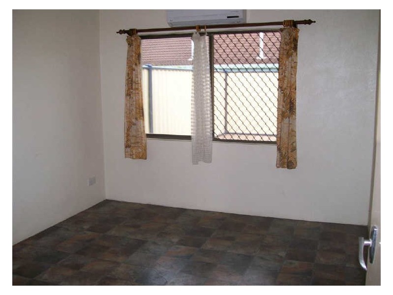 1/20 Marshall Street, Bowen QLD 4805