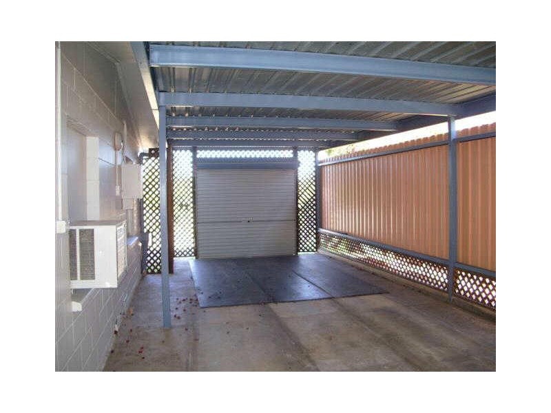 2 Baxter Avenue, BRISK BAY, Bowen QLD 4805