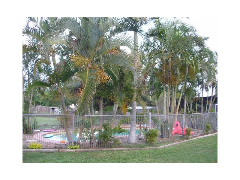 65 Poole Street, Bowen QLD 4805