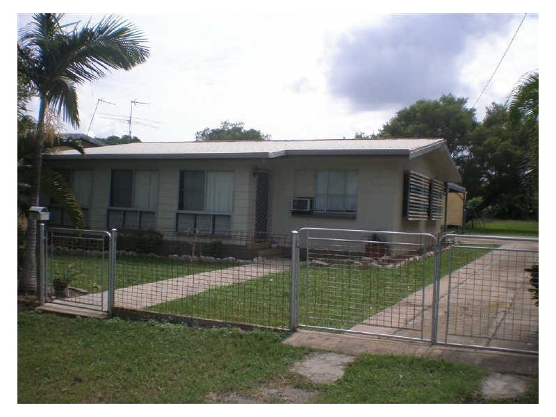 118 Powell Street, Bowen QLD 4805