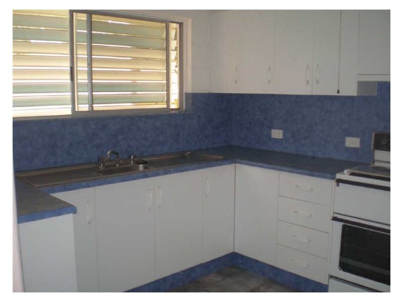118 Powell Street, Bowen QLD 4805