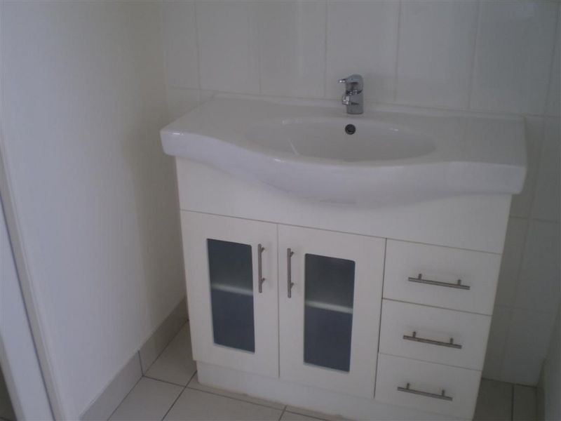 2/2 Cullen Close, Bowen QLD 4805