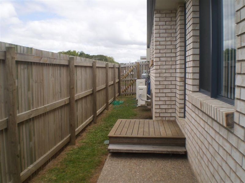 2/2 Cullen Close, Bowen QLD 4805