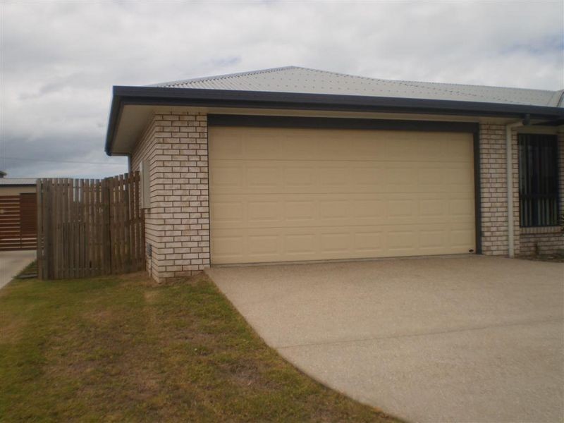 2/2 Cullen Close, Bowen QLD 4805