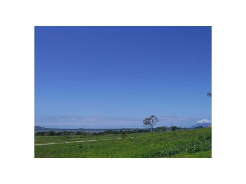 86 Ocean View Drive, Bowen QLD 4805