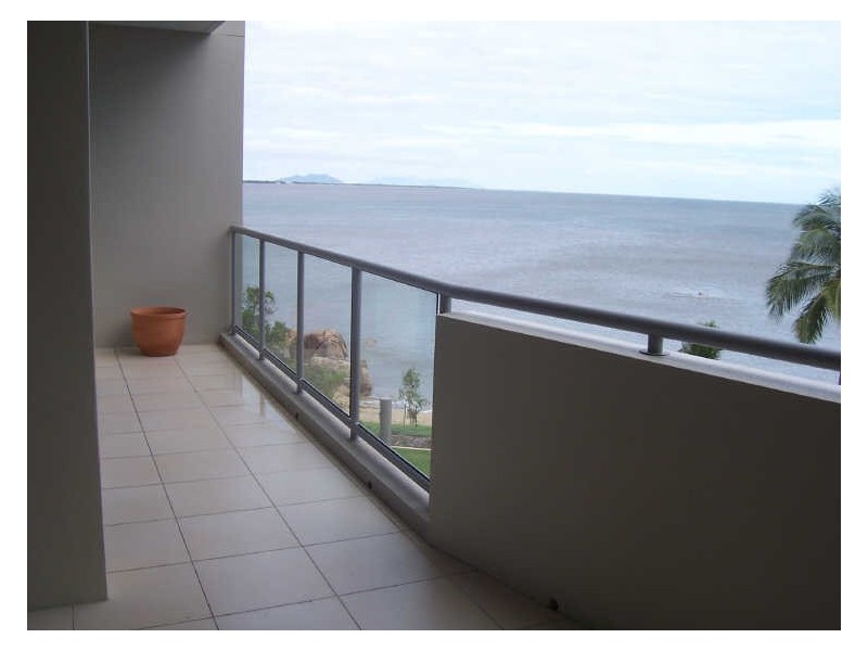 Apartment 12/2b Horseshoe Bay Road, Bowen QLD 4805