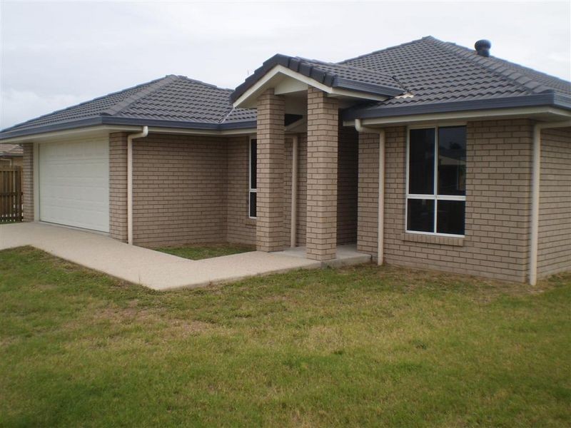 16 Lexington Court, Bowen QLD 4805