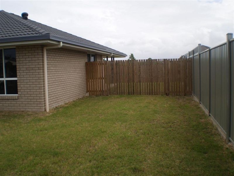 16 Lexington Court, Bowen QLD 4805