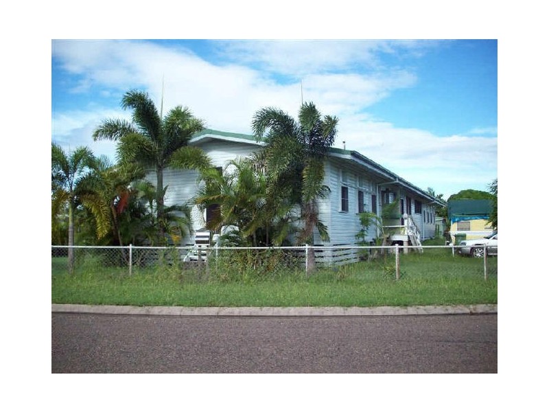 24 Pantall Street, Bowen QLD 4805