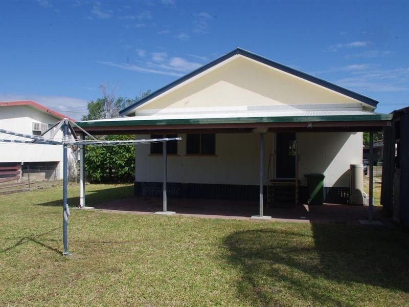 18 Gilbert Street, Bowen QLD 4805