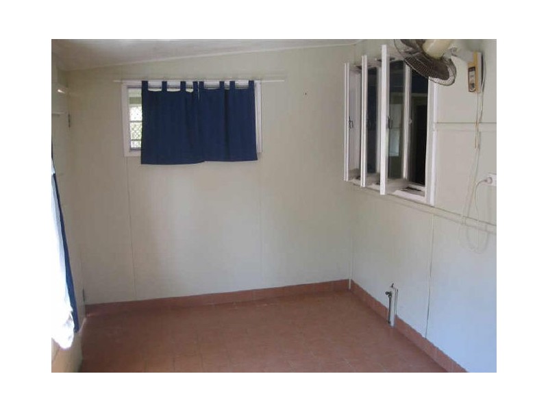 9 Livingstone Street, Bowen QLD 4805