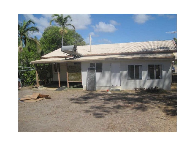 9 Livingstone Street, Bowen QLD 4805