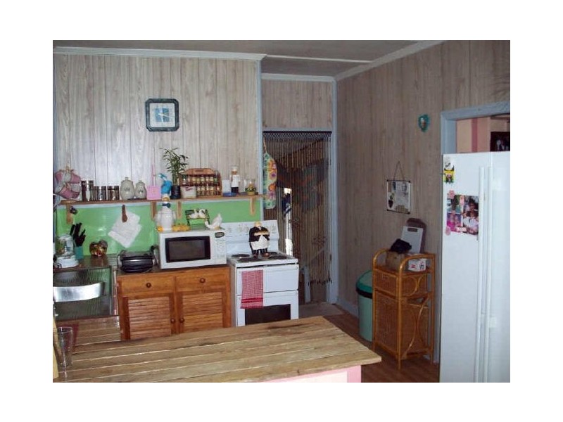 51 Reynolds Street, Bowen QLD 4805