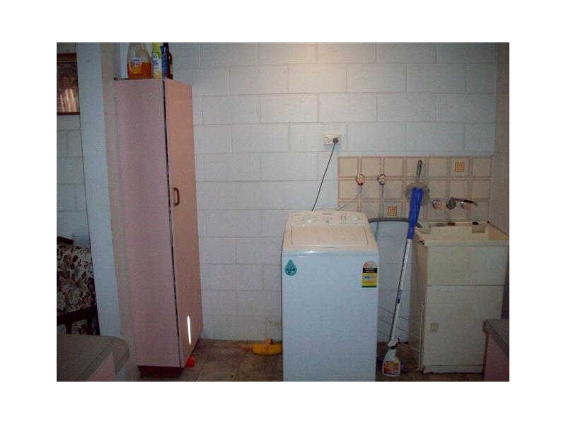 8/2A Powell Street, Bowen QLD 4805