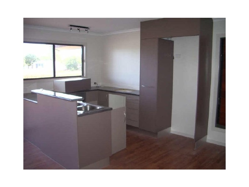 Villa 1/32 St Kilda Street, Bowen QLD 4805