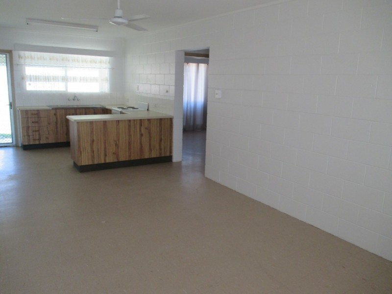 17 Casuarina Street, Bowen QLD 4805