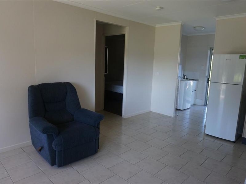 Unit 2/52 Poole Street, Bowen QLD 4805