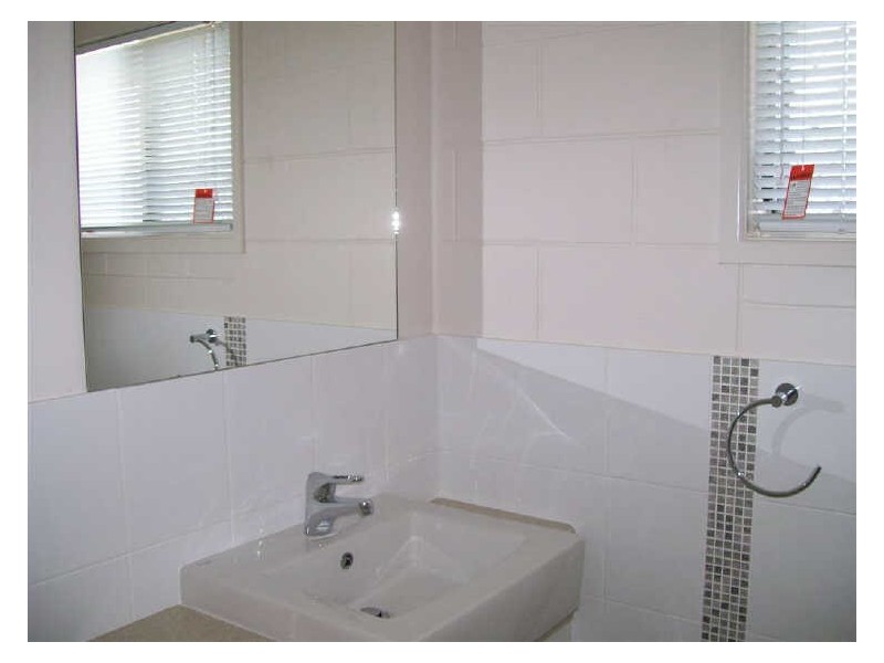 Unit 2/52 Poole Street, Bowen QLD 4805