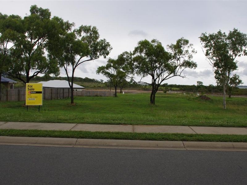 77 Ocean View Drive, Bowen QLD 4805