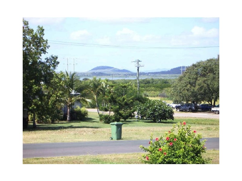 122 Powell Street, Bowen QLD 4805